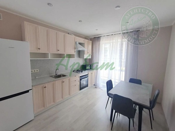 Снять 2-к квартиру, 59 кв.м., Рождественская, 16