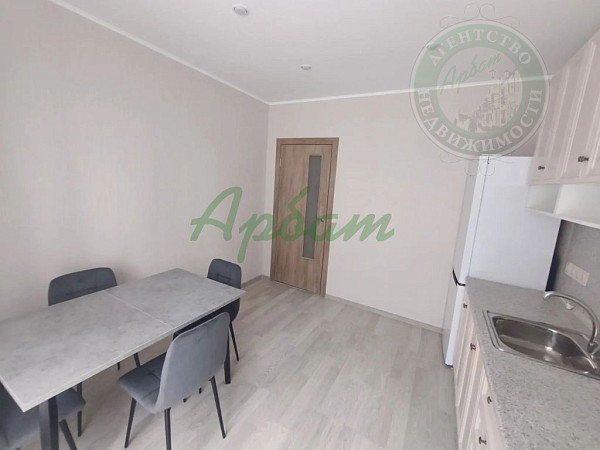 Снять 2-к квартиру, 59 кв.м. (№14592)