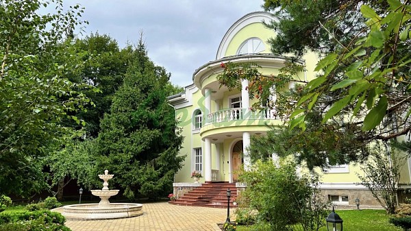 Дом, 841 кв.м. (№14405)