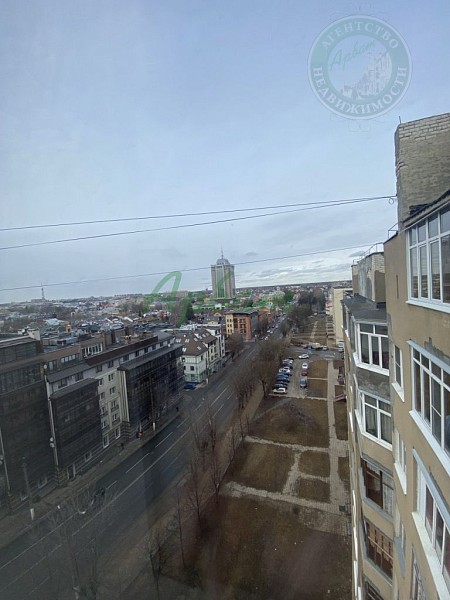 4-к квартира, 180 кв.м. (№14365)