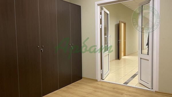 Офисное помещение, 300 кв.м. (№13617) Офисное помещение, 300 кв.м. (№13617)