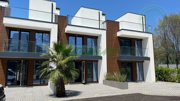 Таунхаус, 91 кв.м., Адлерский, Петрозаводская ул, 49Вс15 Таунхаус, 91 кв.м., Адлерский, Петрозаводская ул, 49Вс15
