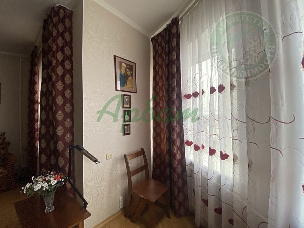 4-к квартира, 180 кв.м. (№13783)