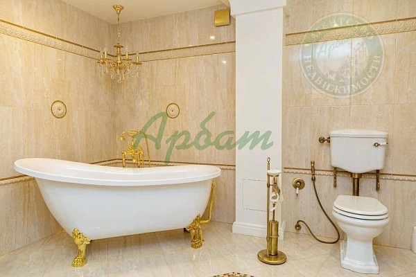 4-к квартира, 155 кв.м. (№14984)