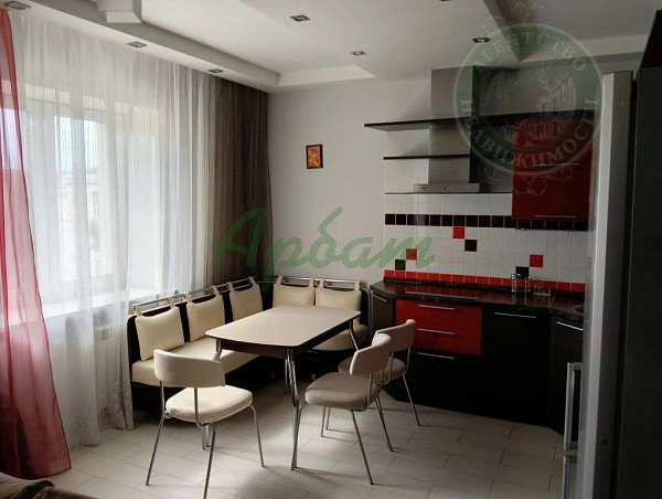 Снять 3-к квартиру, 98 кв.м. (№14673)