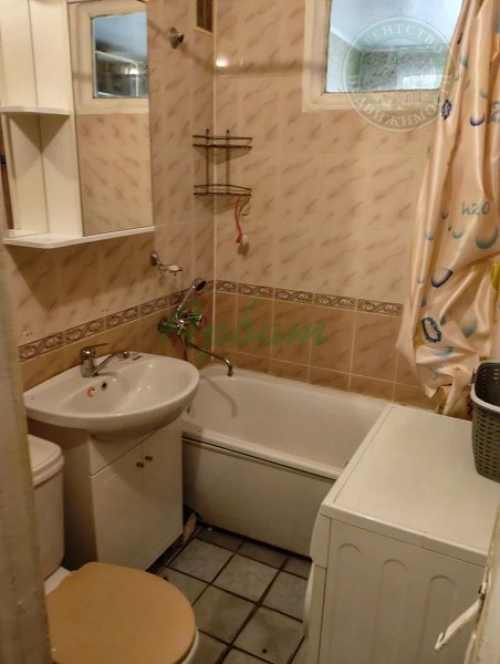 Снять 2-к квартиру, 45 кв.м. (№14386)