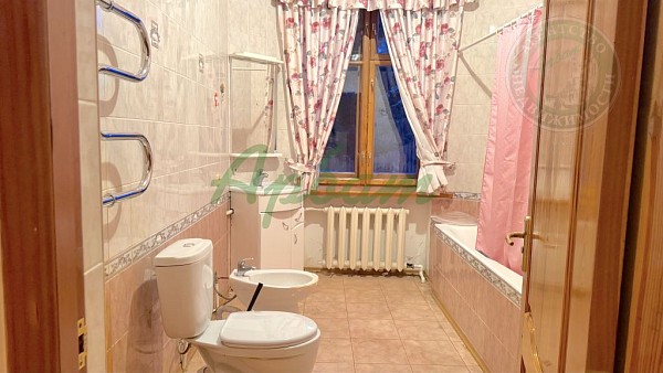 Дом, 260 кв.м. (№14714)