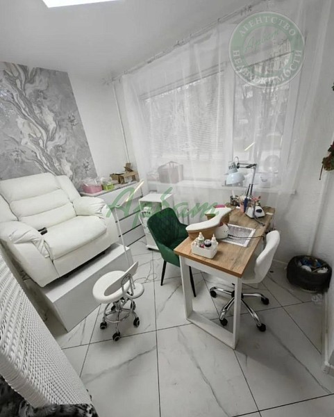 Коммерческая недвижимость, 100 кв.м. (№14453)