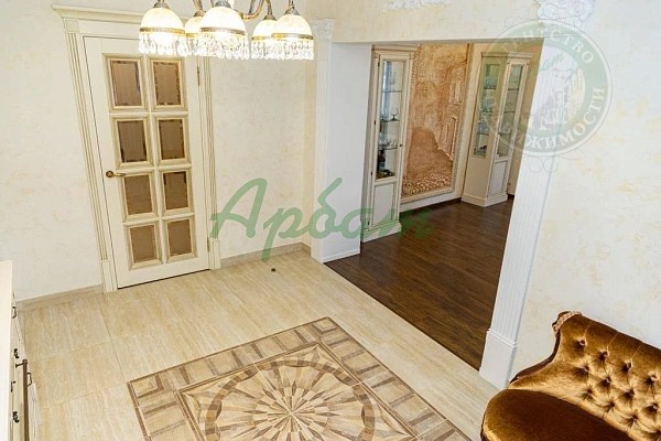 4-к квартира, 155 кв.м. (№14984)