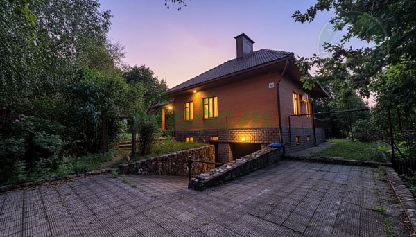 Дом, 260 кв.м. (№14714)