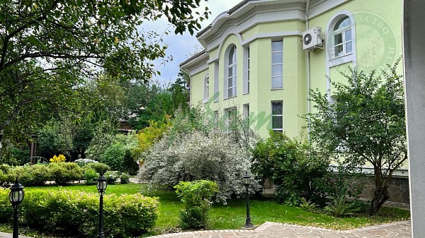 Дом, 841 кв.м. (№14405)