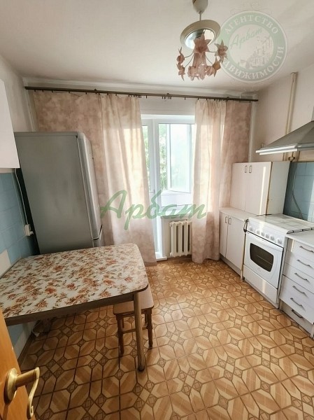 Снять 2-к квартиру, 52 кв.м. (№14987)