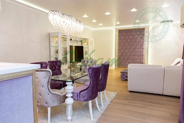 4-к квартира, 155 кв.м. (№14984)