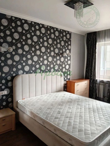 Снять 3-к квартиру, 98 кв.м. (№14673)
