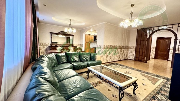 2-к квартира, 92 кв.м., Центральный р-н, Радищева б-р, 4 2-к квартира, 92 кв.м., Центральный р-н, Радищева б-р, 4