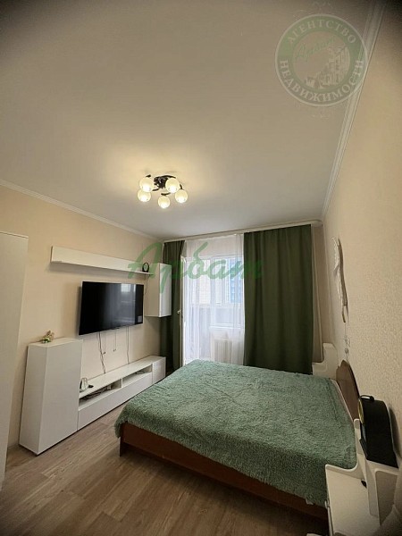 Снять 1-к квартиру, 32 кв.м. (№14972)