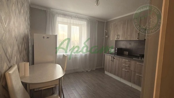 Снять 1-к квартиру, 44 кв.м. (№14693)