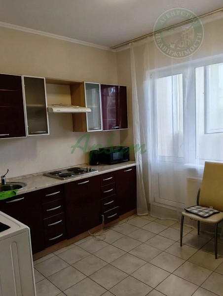 Снять 1-к квартиру, 36 кв.м. (№14655)