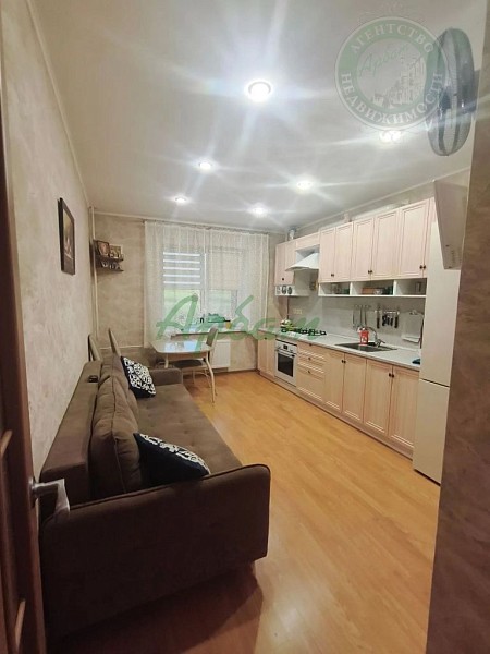 1-к квартира, 52 кв.м. (№14833)