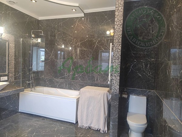 Дом, 226 кв.м. (№14209)