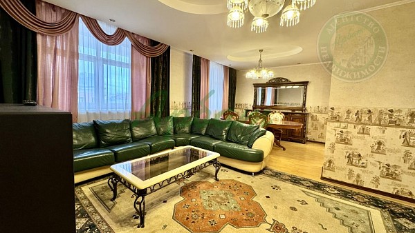 2-к квартира, 92 кв.м. (№14942)