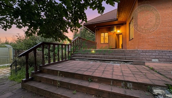 Дом, 260 кв.м. (№14714)