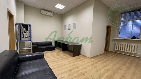 Офисное помещение, 300 кв.м. (№13790)
