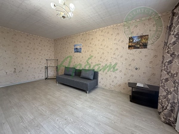 Снять 1-к квартиру, 38 кв.м. (№14990)