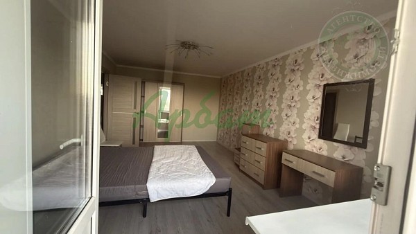 Снять 1-к квартиру, 44 кв.м. (№14693)