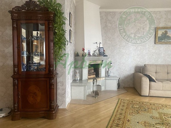 4-к квартира, 180 кв.м. (№14224)