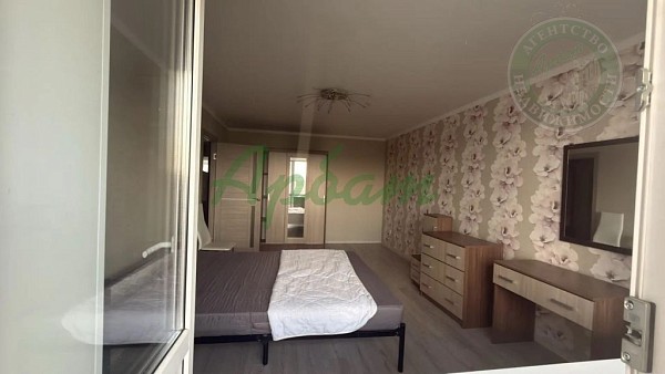 Снять 1-к квартиру, 44 кв.м. (№14693)