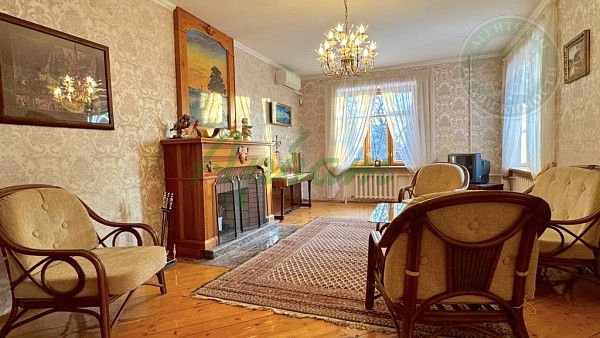 Дом, 260 кв.м. (№14240)