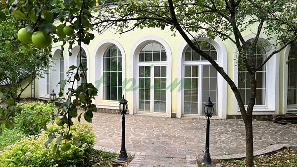 Дом, 841 кв.м. (№14405)