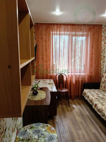 Комната , 61 кв.м., Московский р-н, Гусева б-р, 14