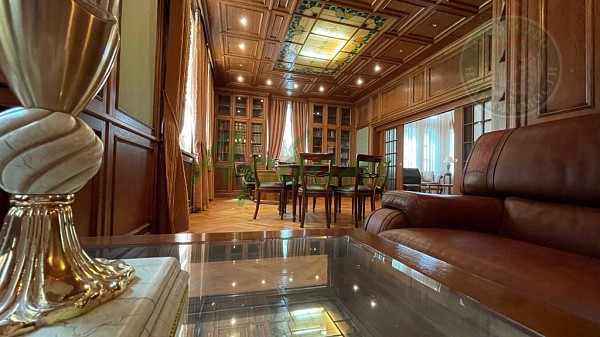 Дом, 841 кв.м. (№14236)