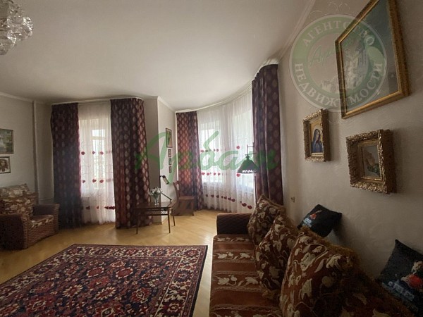 4-к квартира, 180 кв.м. (№14365)