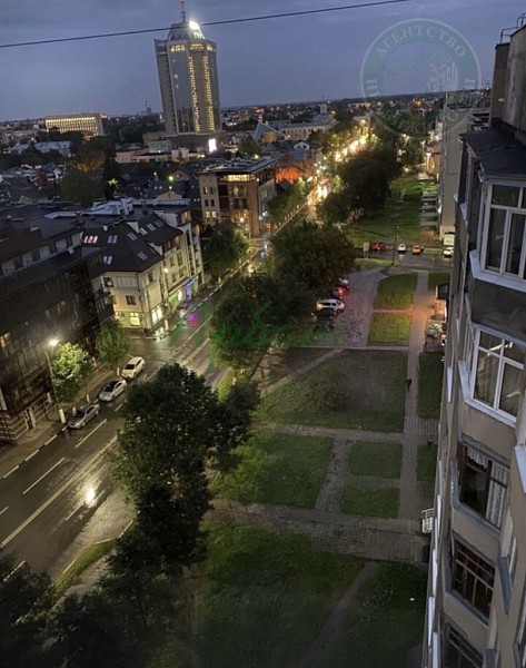 4-к квартира, 180 кв.м. (№14224)