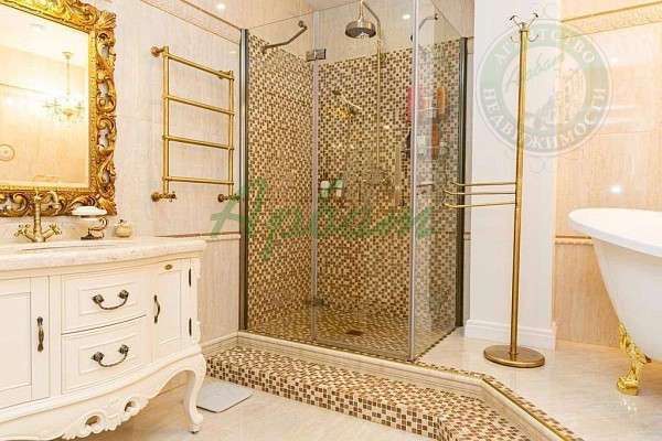 4-к квартира, 155 кв.м. (№14984)