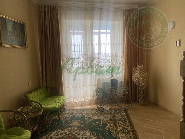 4-к квартира, 180 кв.м. (№14365)