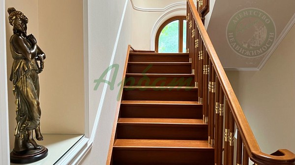 Дом, 841 кв.м. (№14405)