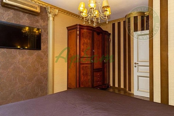 4-к квартира, 155 кв.м. (№14984)